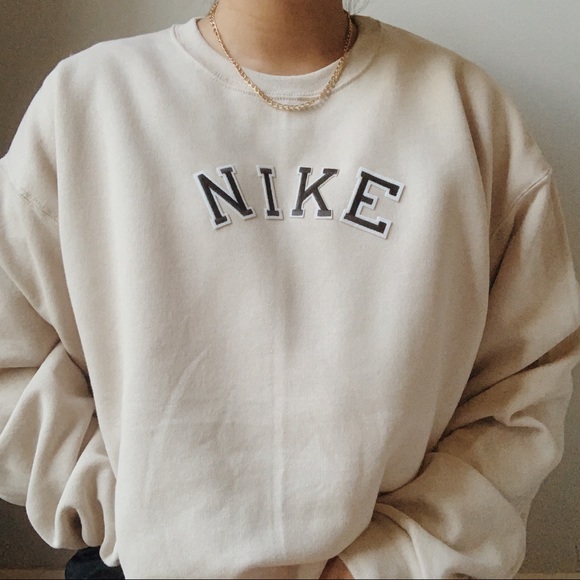 nike beige crewneck 🤍 - Picture 2 of 13